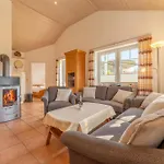 Casa vacanze 6 Personen Familienferienhaus Mit Sauna, Whirlpool Zwei Toiletten Und Kaminofen In *