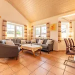 6 Personen Familienferienhaus Mit Sauna, Whirlpool Zwei Toiletten Und Kaminofen In
