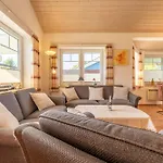 6 Personen Familienferienhaus Mit Sauna, Whirlpool Zwei Toiletten Und Kaminofen In Otterndorf