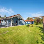 6 Personen Familienferienhaus Mit Sauna, Whirlpool Zwei Toiletten Und Kaminofen In Casa vacanze Otterndorf