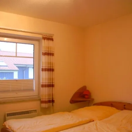 Feriehus 6 Personen Familienferienhaus Mit Sauna, Whirlpool Zwei Toiletten Und Kaminofen In