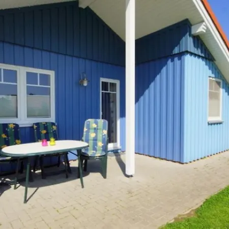 Holiday home 6 Personen Familienferienhaus Mit Sauna, Whirlpool Zwei Toiletten Und Kaminofen In *
