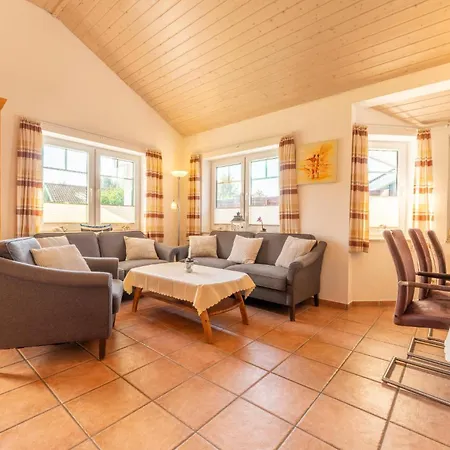 6 Personen Familienferienhaus Mit Sauna, Whirlpool Zwei Toiletten Und Kaminofen In