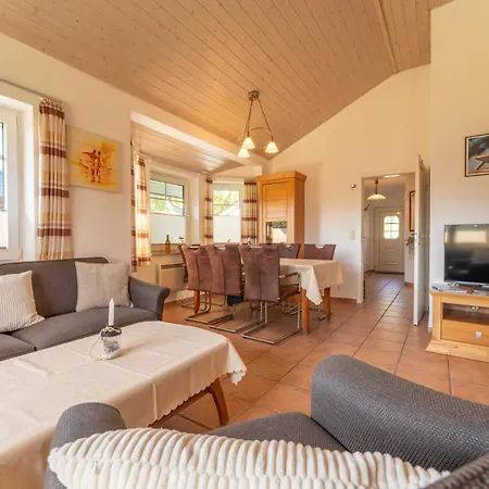 6 Personen Familienferienhaus Mit Sauna, Whirlpool Zwei Toiletten Und Kaminofen In Hébergement de vacances Otterndorf