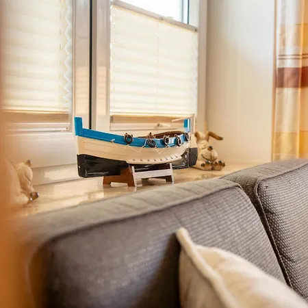 6 Personen Familienferienhaus Mit Sauna, Whirlpool Zwei Toiletten Und Kaminofen In أوترندورف