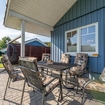 بيت للعطل 6 Personen Familienferienhaus Mit Sauna, Whirlpool Zwei Toiletten Und Kaminofen In