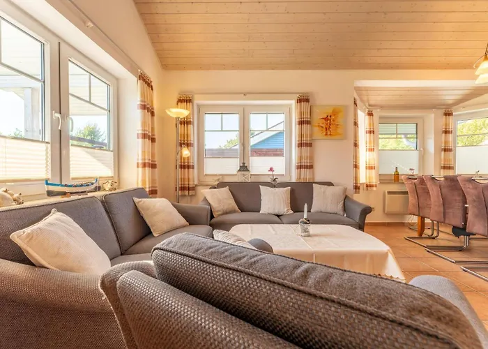 6 Personen Familienferienhaus Mit Sauna, Whirlpool Zwei Toiletten Und Kaminofen In Оттерндорф