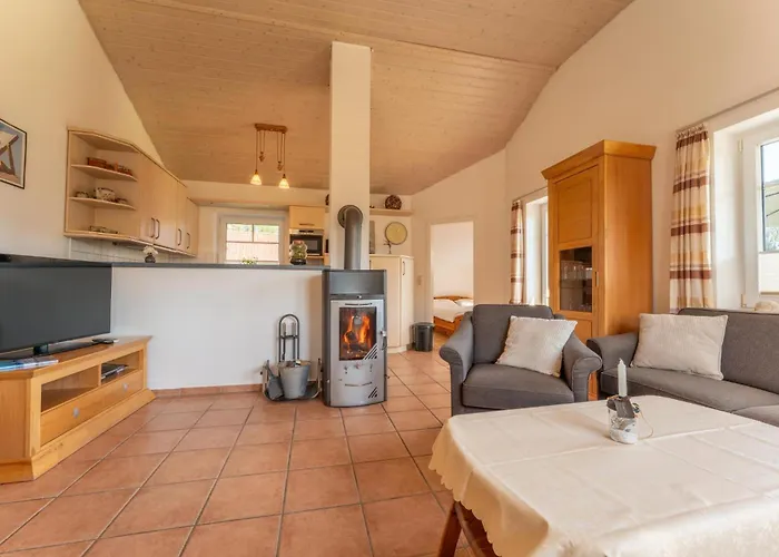 Дом отдыха 6 Personen Familienferienhaus Mit Sauna, Whirlpool Zwei Toiletten Und Kaminofen In Оттерндорф
